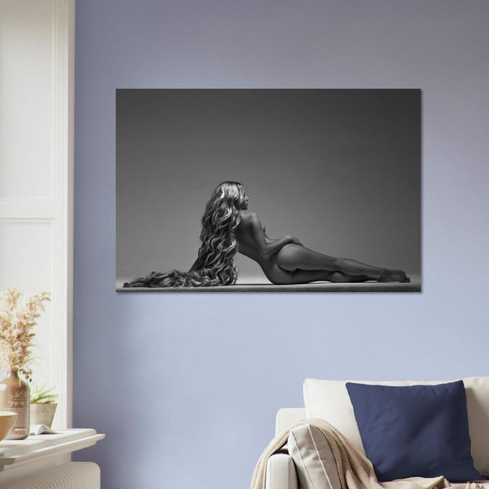 "Schwarz-Weiß-Foto von Frau mit langen Haaren, PlumaArt - Premium Kunst Fotos und Bilder