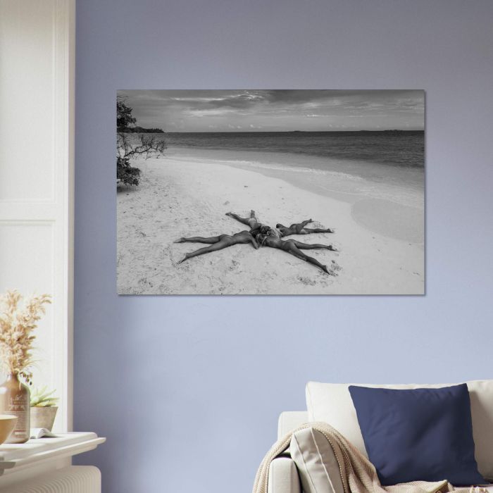 Freundinnen am Strand, Seesternformation, PlumaArt - Premium Kunst Fotos und Bilder