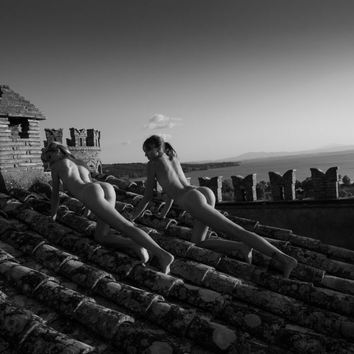 Frauen Ozeanblick Schloss, PlumaArt - Hochwertige erotische Kunst und Fotografie