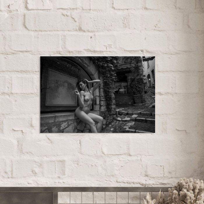 Aktfotografie in historischen Gassen, PlumaArt - Hochwertige erotische Kunst und Fotografie